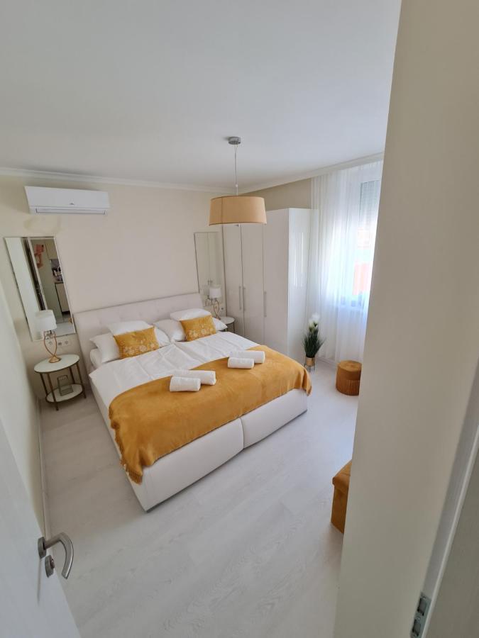 Kolibri Apartman Apartment Szeged Bagian luar foto